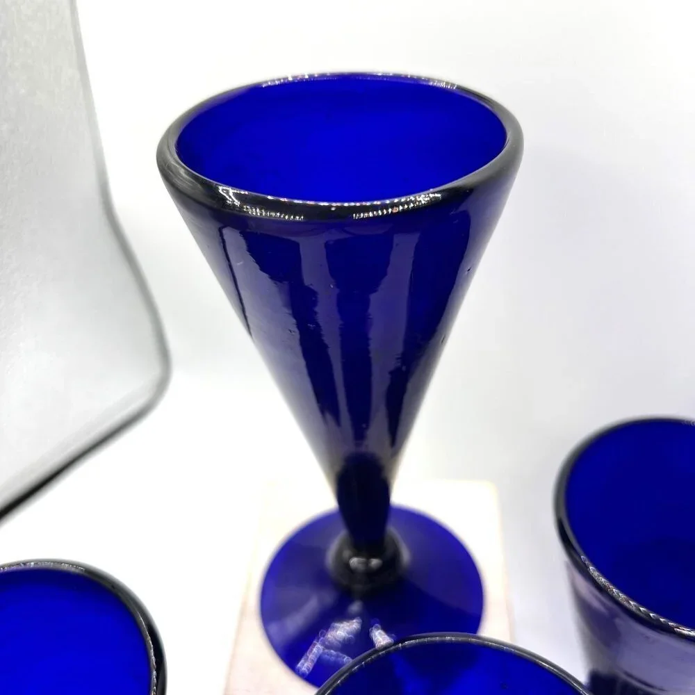 Vintage retro Set Of 4 Cobalt Blue Wine Engraved Bristol Glasses